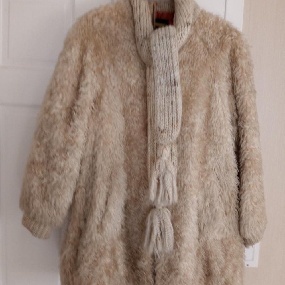 Off White, fake fur jacket, size 6